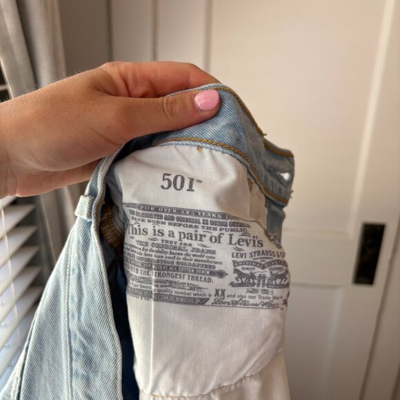 Light Wash Levi's 501s Size 26 W 30 L - Picture 4 of 4